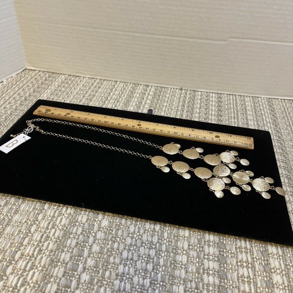 NWT High‎ Fashion Bancroft Gold Tone Textured Statement Bib Necklace - Picture 8 of 8